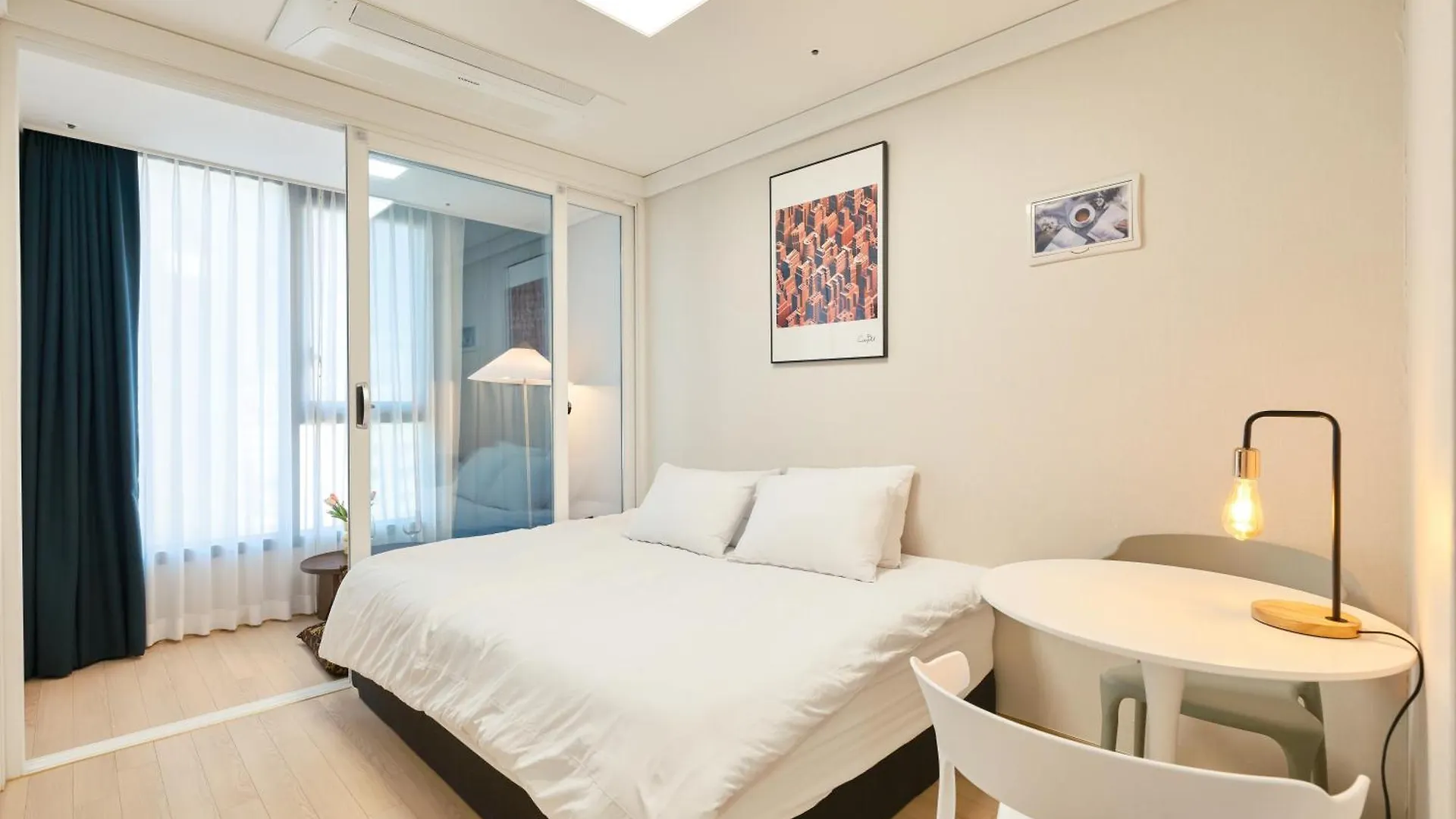 Seoul Comocasa Full Option Residence South Korea